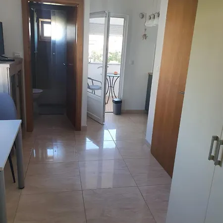 By The Sea - 22235 Apartment Vir