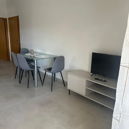 By The Sea - 22235 Apartment *