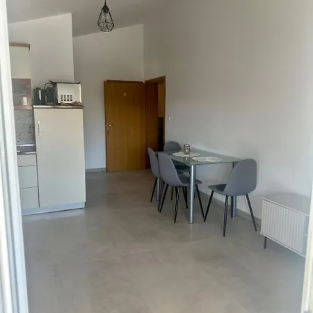 By The Sea - 22235 Apartamento